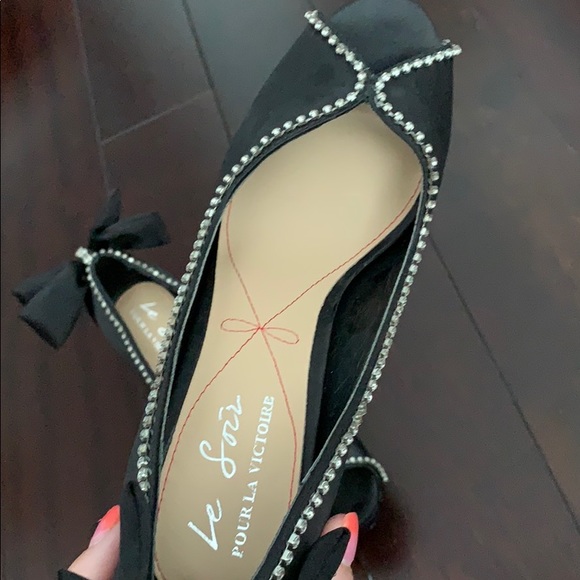 Le Soir Pour La Victoire Satin heels - Picture 5 of 6